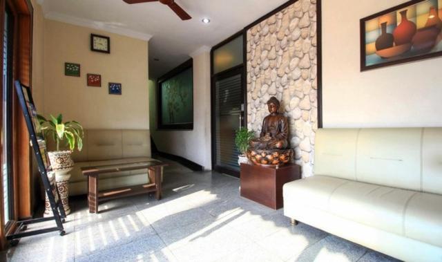 Moments Hotel Kolkata Bagian luar foto